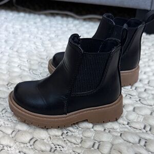 Old Navy Black Kids Boots with Brown Sole